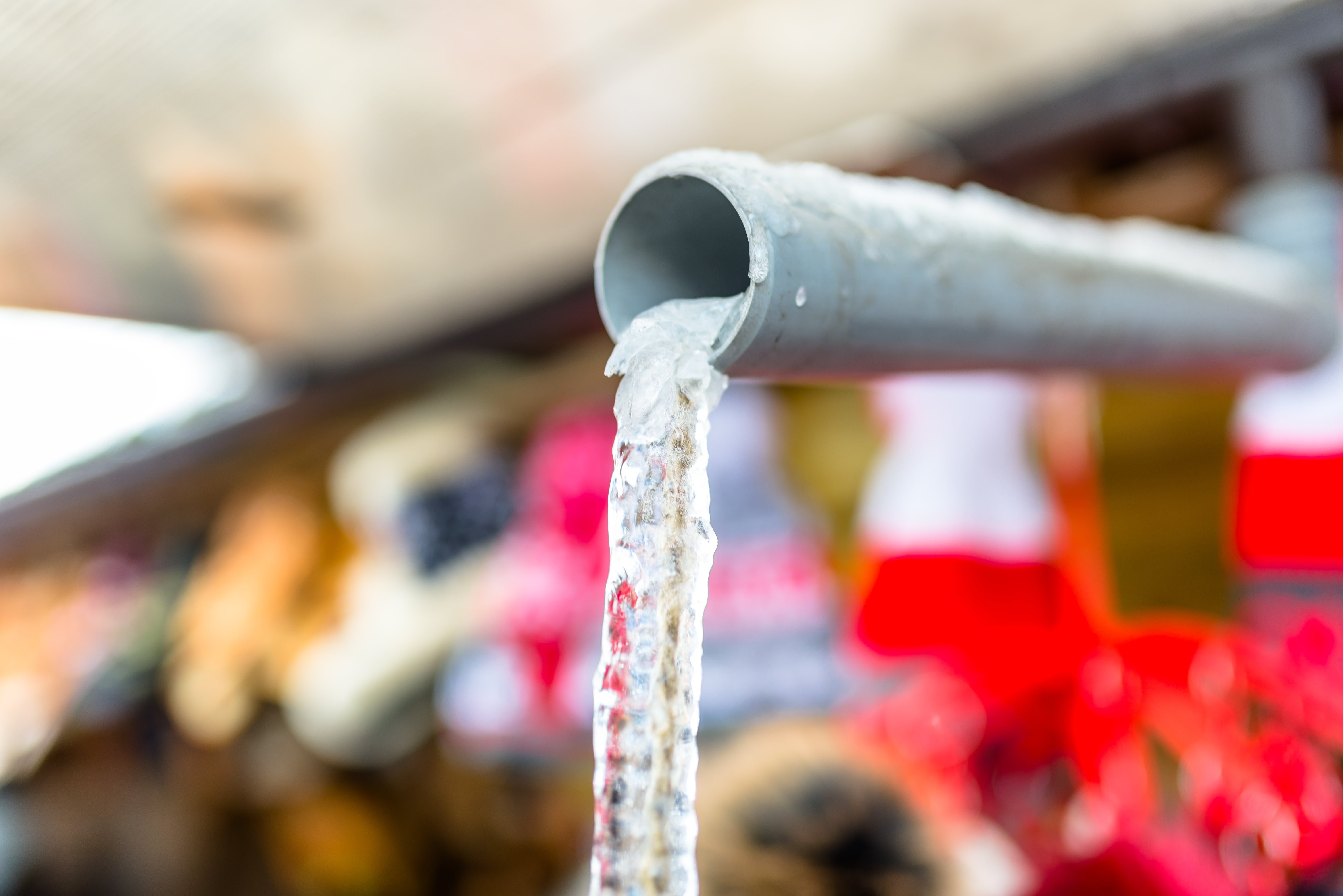 Frozen water stuck in pipe